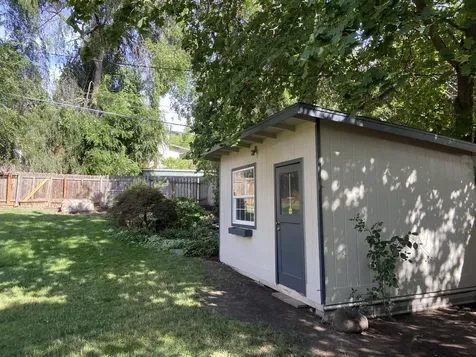 121 Willamette Avenue Medford OR 97504