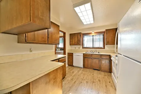 961 Brandon Way Phoenix OR 97535