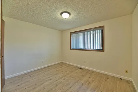 961 Brandon Way Phoenix OR 97535