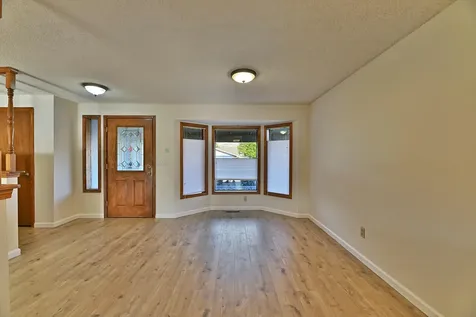 961 Brandon Way Phoenix OR 97535