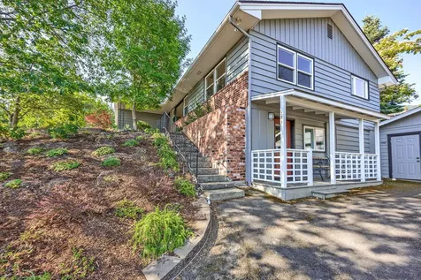 359 Kearney Street Ashland OR 97520