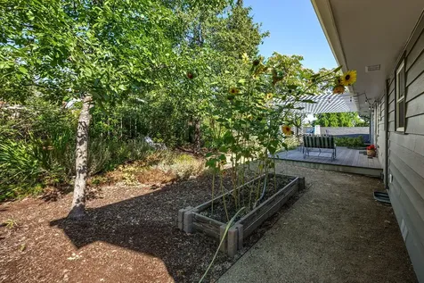 359 Kearney Street Ashland OR 97520