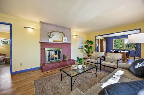 359 Kearney Street Ashland OR 97520