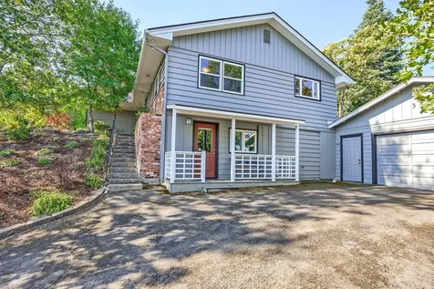359 Kearney Street Ashland OR 97520