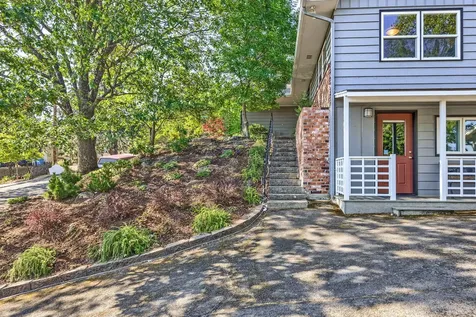 359 Kearney Street Ashland OR 97520