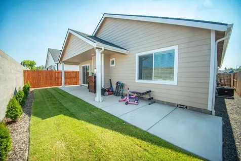 285 Reanna Way Medford OR 97501