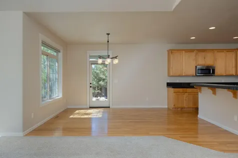 1624 NW Teakwood Lane Redmond OR 97756
