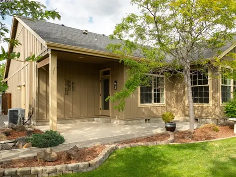 1624 NW Teakwood Lane Redmond OR 97756