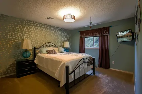 605 Edwina Avenue Central Point OR 97502