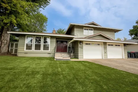 605 Edwina Avenue Central Point OR 97502