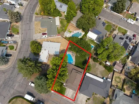 605 Edwina Avenue Central Point OR 97502