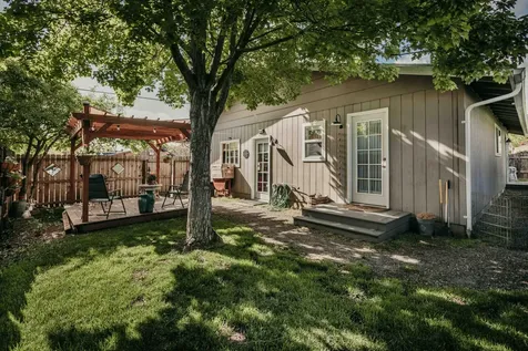 457 NE 12th Street Grants Pass OR 97526