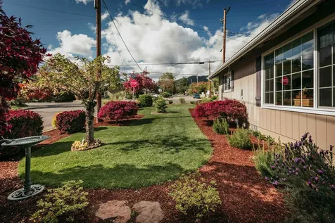 457 NE 12th Street Grants Pass OR 97526