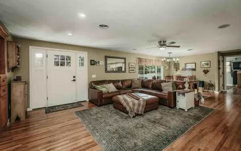 457 NE 12th Street Grants Pass OR 97526
