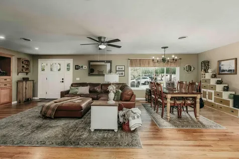 457 NE 12th Street Grants Pass OR 97526