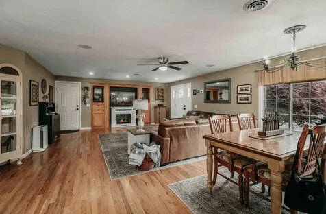 457 NE 12th Street Grants Pass OR 97526