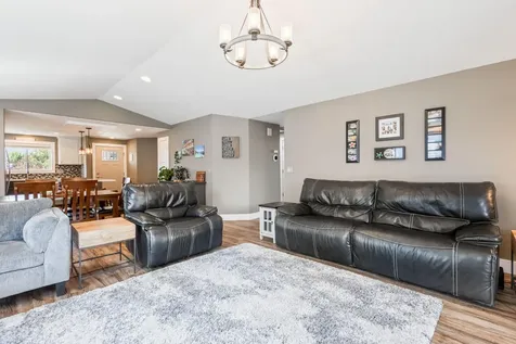 2958 NW 8th Street Redmond OR 97756