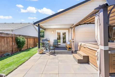 2958 NW 8th Street Redmond OR 97756