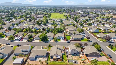 2958 NW 8th Street Redmond OR 97756