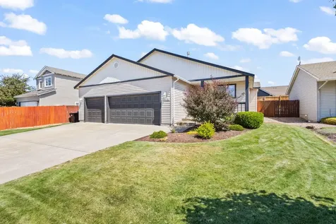 2958 NW 8th Street Redmond OR 97756