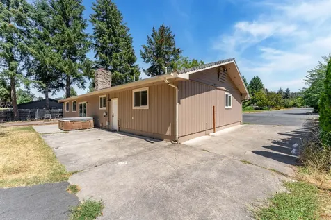 240 Arroyo Drive Grants Pass OR 97527