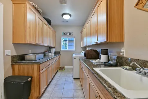 15900 Ramsey Road White City OR 97503
