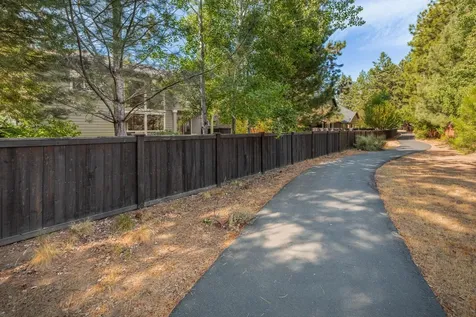 20106 Stonegate Drive Bend OR 97702