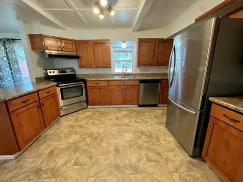 6845 Pinehurst Street Central Point OR 97502