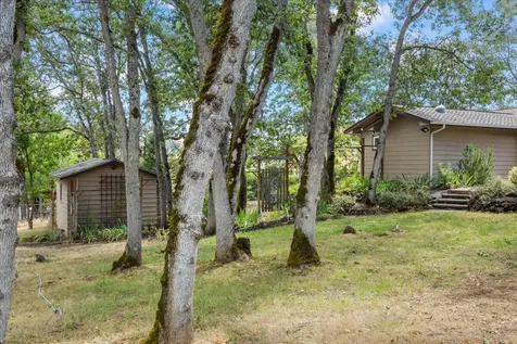 3921 Dark Hollow Road Medford OR 97501