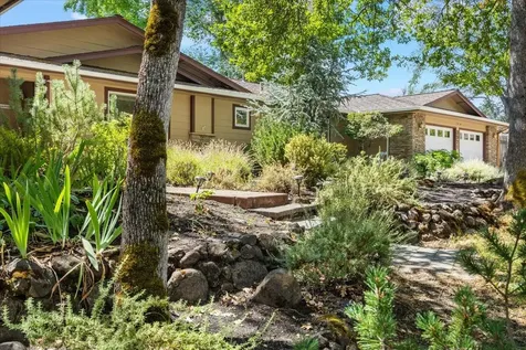 3921 Dark Hollow Road Medford OR 97501