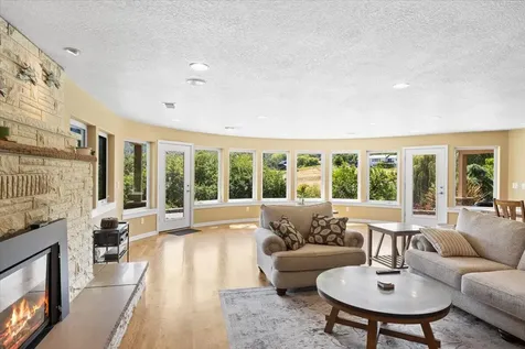 3921 Dark Hollow Road Medford OR 97501