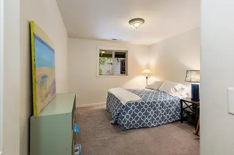 750 Oak Knoll Drive Ashland OR 97520