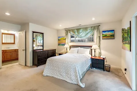 750 Oak Knoll Drive Ashland OR 97520