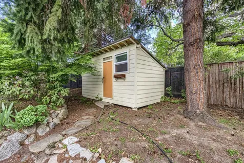 750 Oak Knoll Drive Ashland OR 97520
