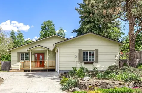 750 Oak Knoll Drive Ashland OR 97520