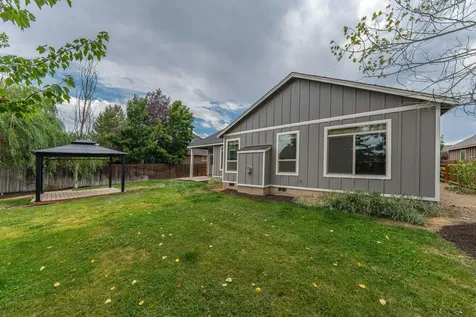 2095 NW Quince Place Redmond OR 97756