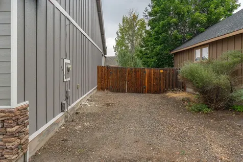 2095 NW Quince Place Redmond OR 97756