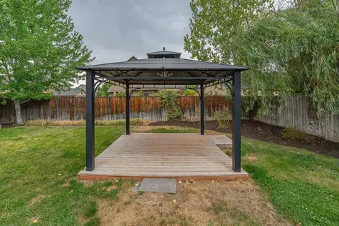 2095 NW Quince Place Redmond OR 97756