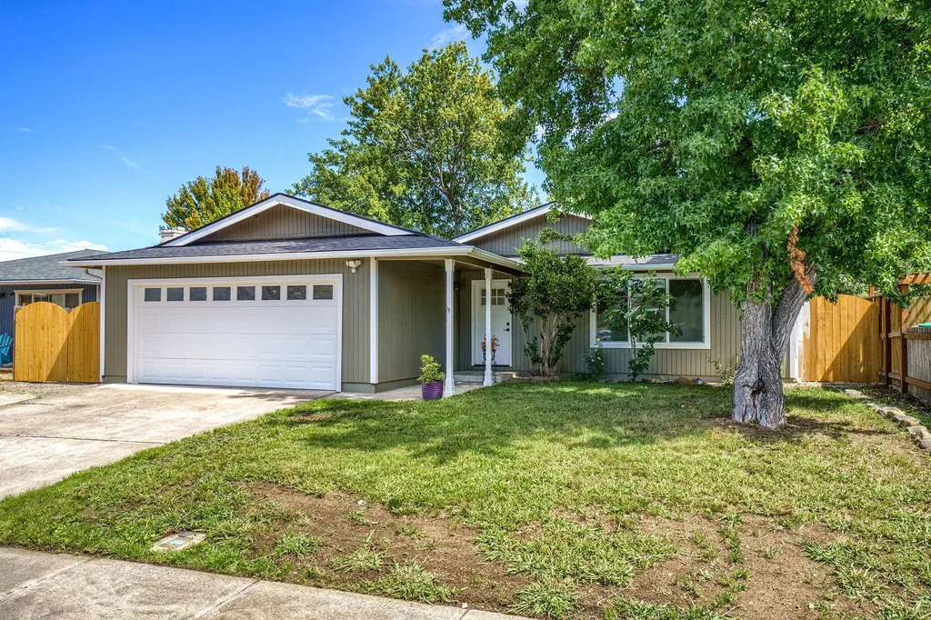 3040 Shelterwood Circle Medford OR 97501