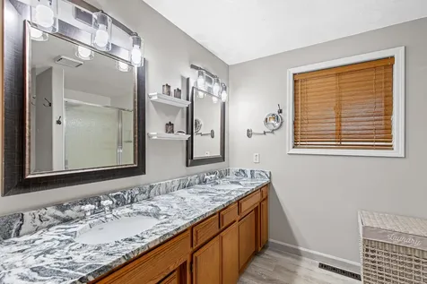2870 Pinecrest Court Medford OR 97504