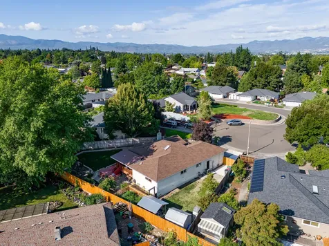 2870 Pinecrest Court Medford OR 97504