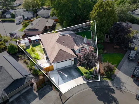 2870 Pinecrest Court Medford OR 97504