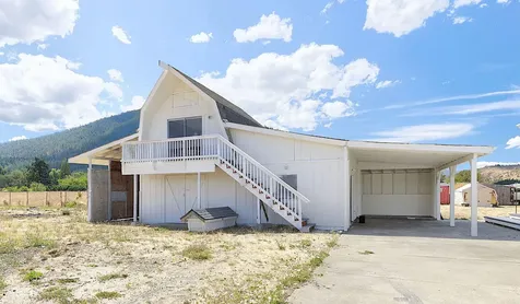 187 Norman Road Selma OR 97538