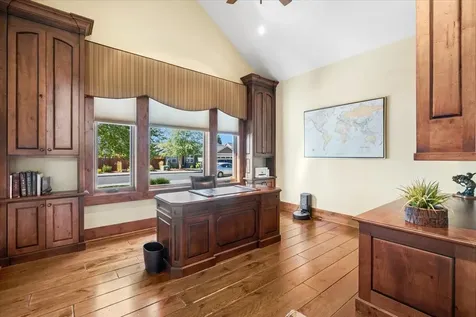 38 Crestview Court Eagle Point OR 97524