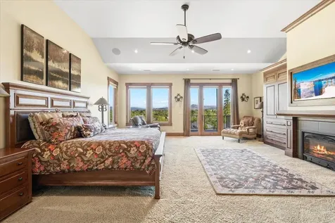 38 Crestview Court Eagle Point OR 97524
