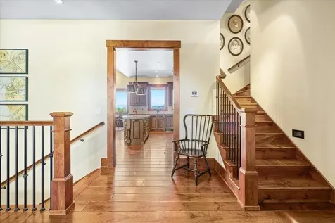 38 Crestview Court Eagle Point OR 97524