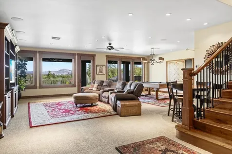 38 Crestview Court Eagle Point OR 97524