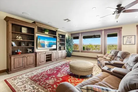 38 Crestview Court Eagle Point OR 97524