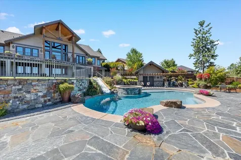 38 Crestview Court Eagle Point OR 97524