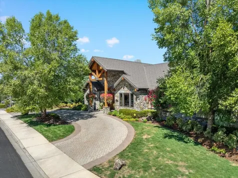38 Crestview Court Eagle Point OR 97524